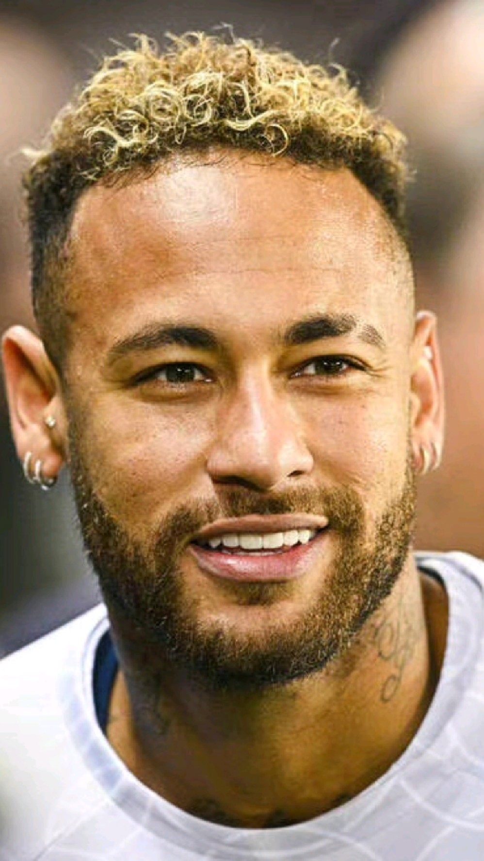 首回合的比 首回合的比